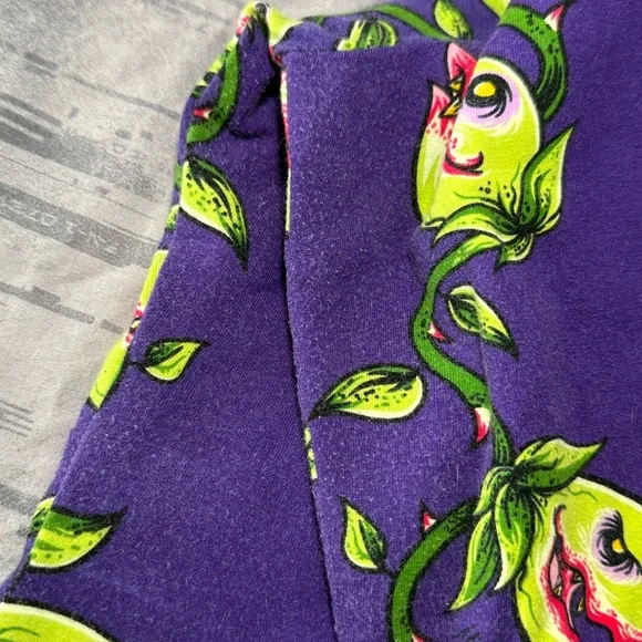 PINUP GIRL CLOTHING PUG KAYLA 3/4 SLEEVE VENUS FLYTRAP TOP SZ XL - Picture 9 of 9